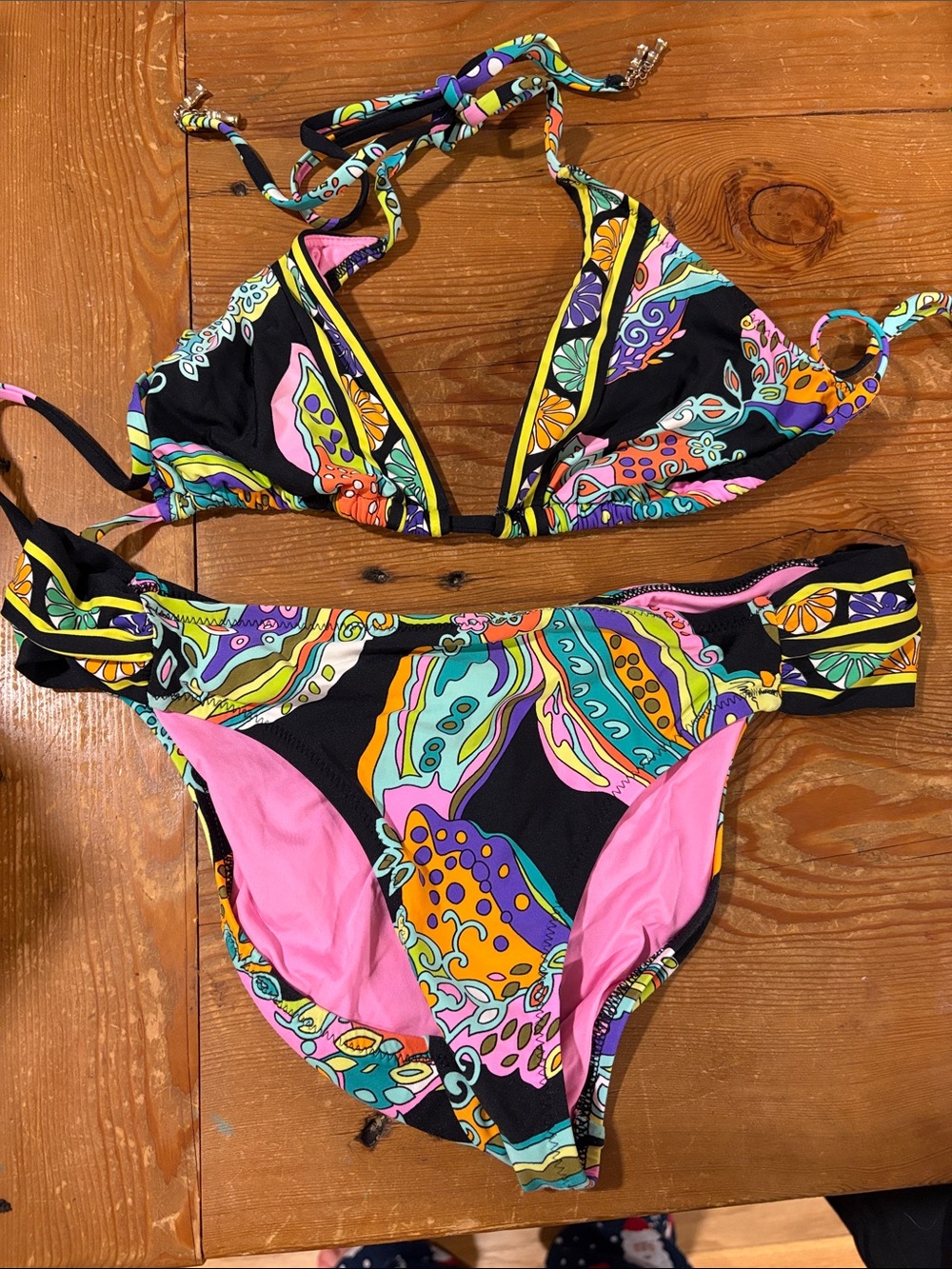 EUC Trina Turk Multicolor Paisley Bikini size 8